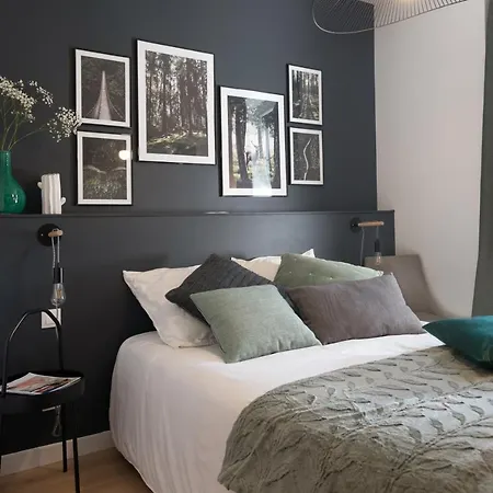 Je Dors A Apartment *